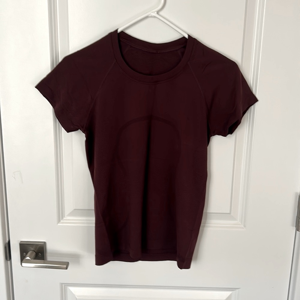 lululemon swiftly short sleeve tee, race length sz 6